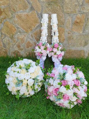Lumanare nunta cu aranjament din flori de sapun -alb si roz